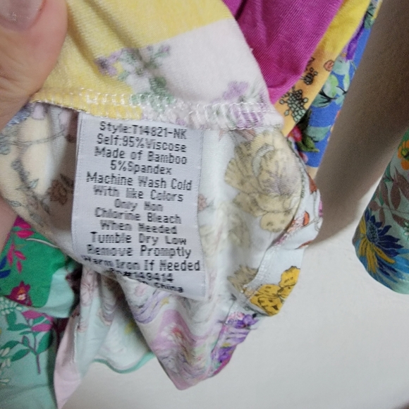 NWT Johnny Was Marcel Favorite Crew Neck Swing Tee - Picture 6 of 7